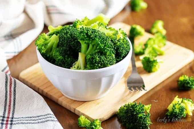 https://www.berlyskitchen.com/wp-content/uploads/2019/01/Instant-Pot-Steamed-Broccoli-Recipe-5.jpg