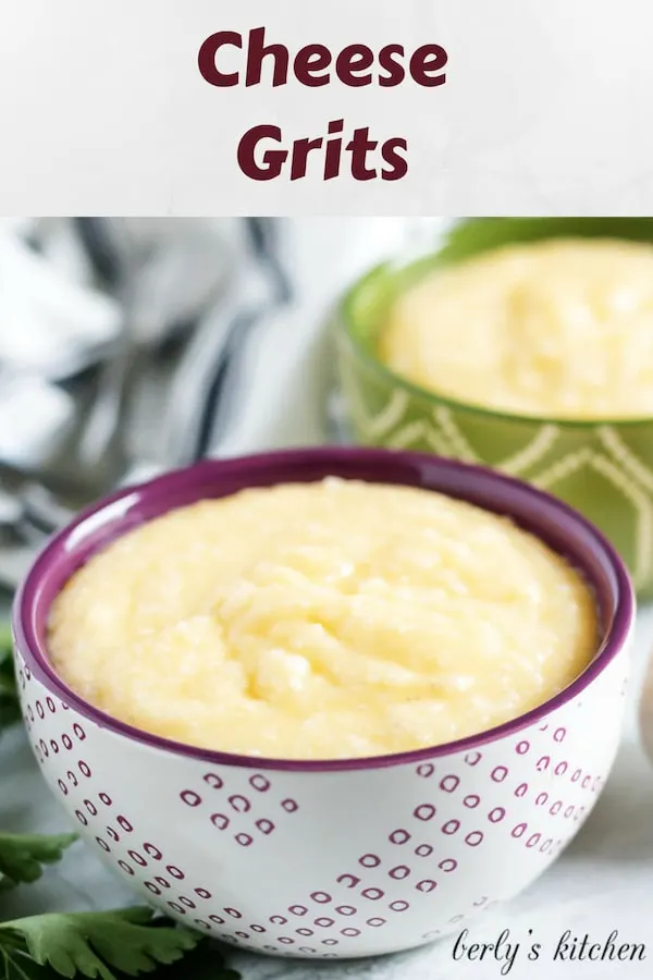 A zoomed in photo of the cheese grits, served in colorful bowls.