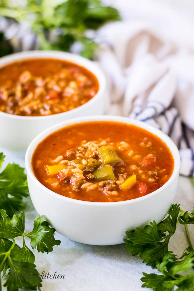 The finished instant pot stuffed pepper soup served in bowls.