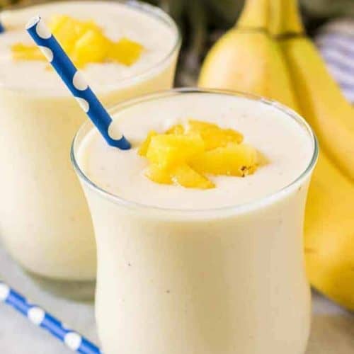 How to Freeze Pineapples Properly - Smoothies and Shakes