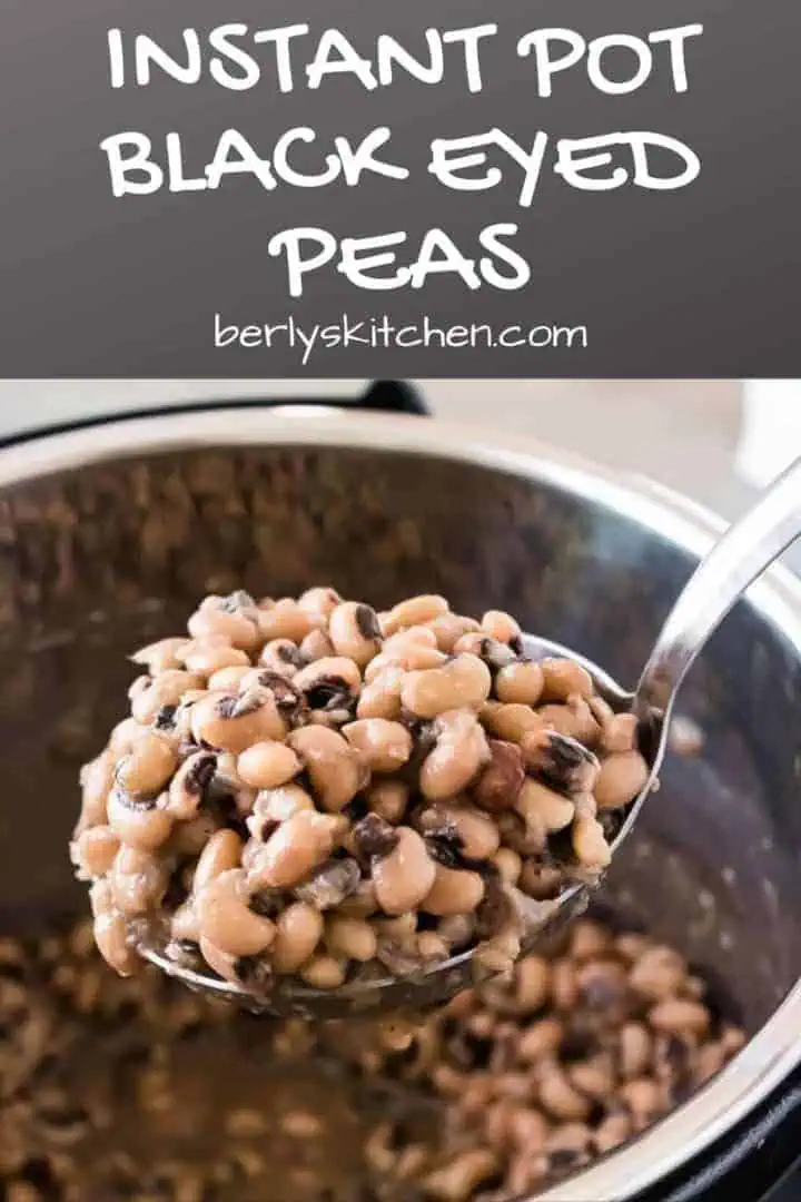 A spoon with a scoop of the instant pot black eyed peas.