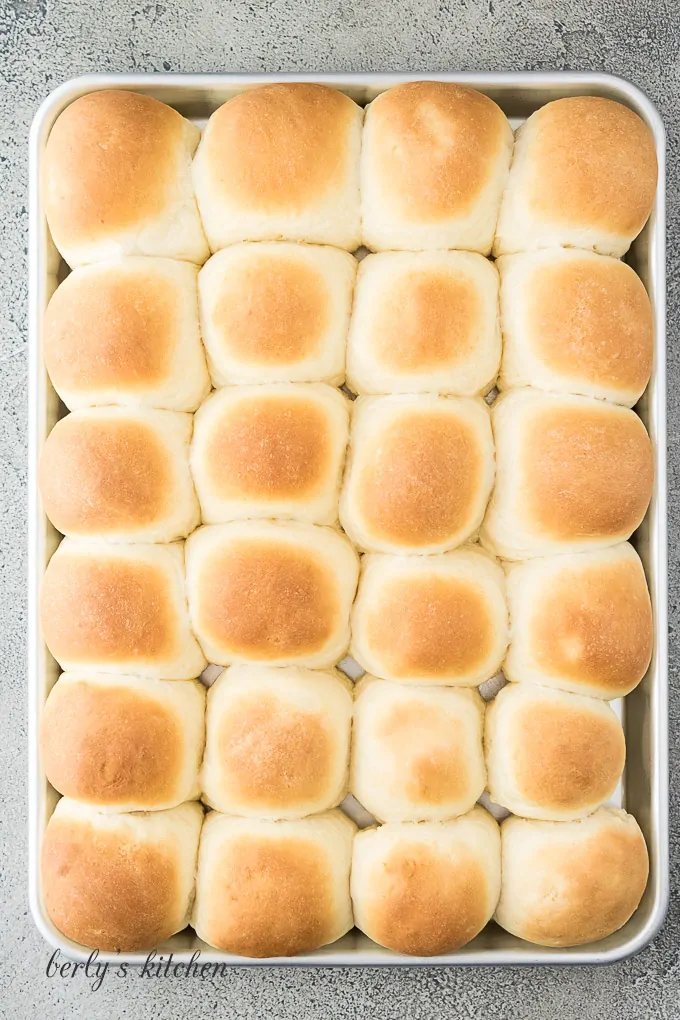 The yeast rolls have baked and are ready to serve.