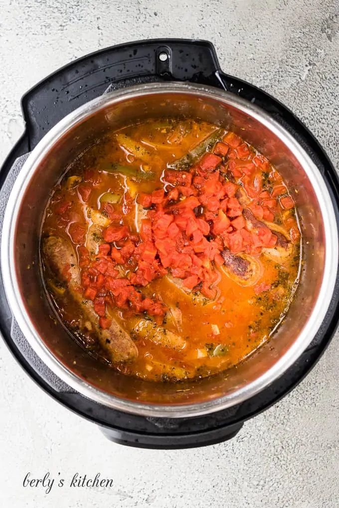 The pressure cooker sausage and peppers are ready to serve.