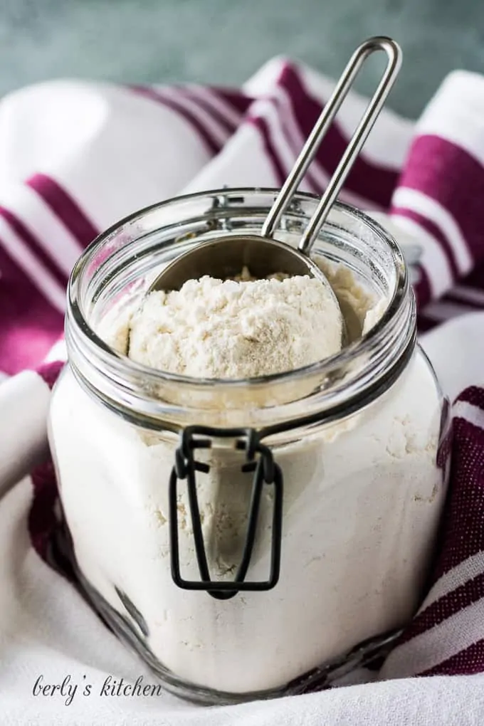 The bisquick mix in a mason jar.