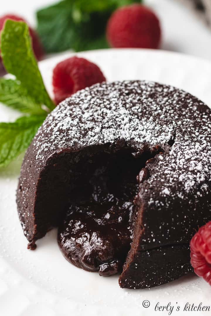 Simple Instant Pot Lava Cakes – Berly's Kitchen