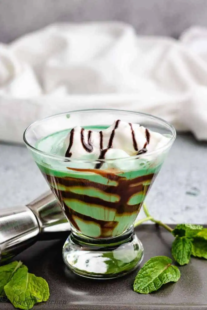 Grasshopper drink with chocolate syrup.