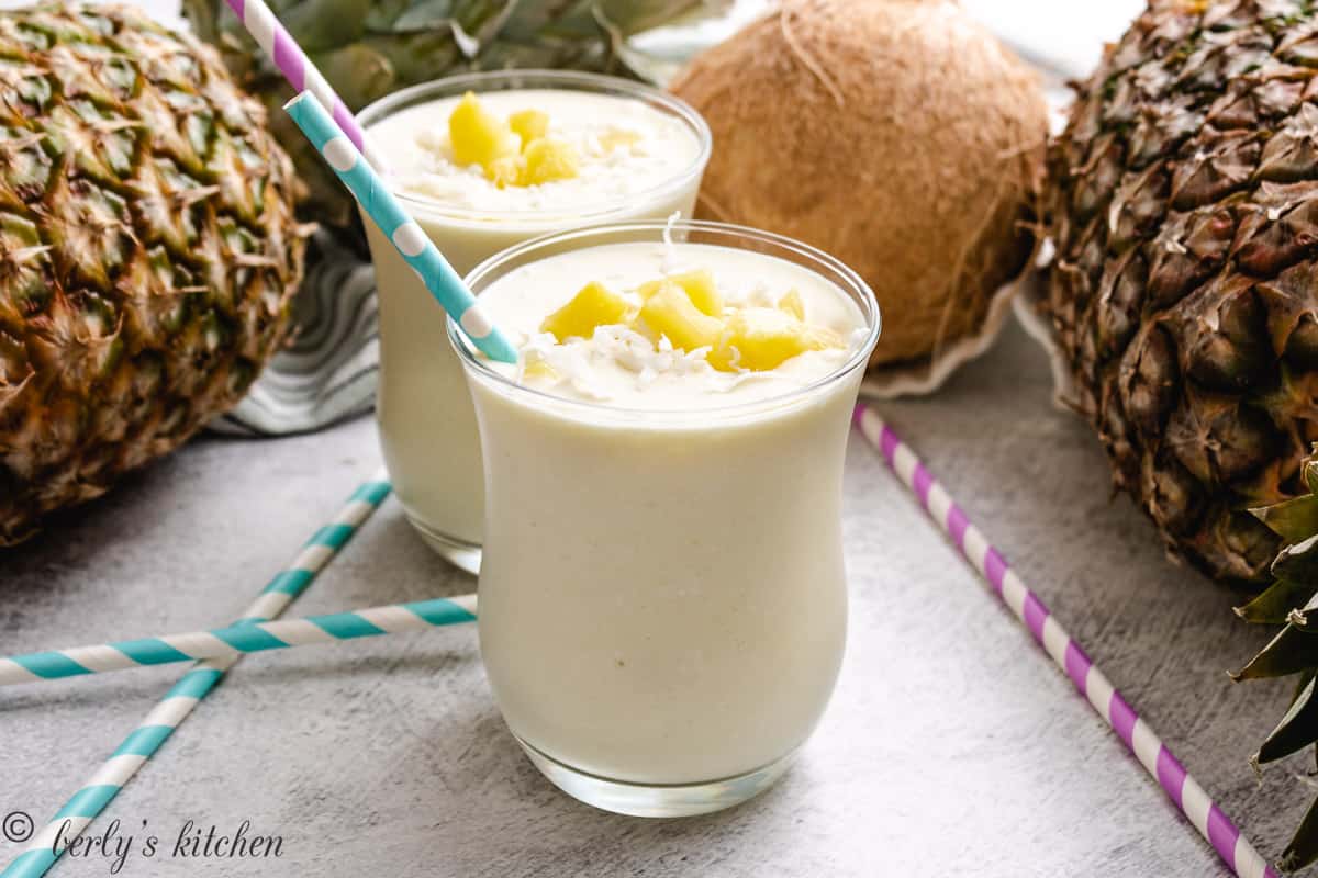 Pineapple Coconut Smoothie – Berly's Kitchen