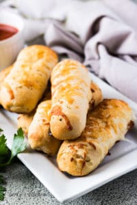 Easy Cheese Stuffed Breadsticks