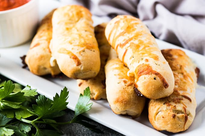 Easy Cheese Stuffed Breadsticks