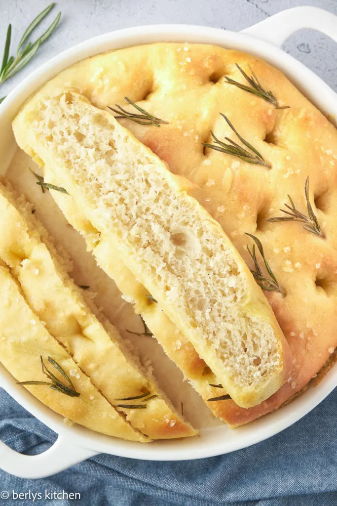 Top down of slices of bread on a loaf.