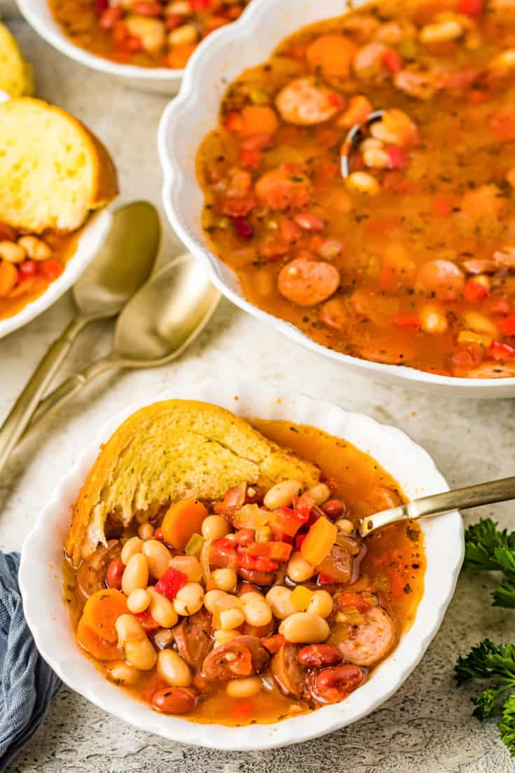 Slow Cooker Sausage And Bean Soup