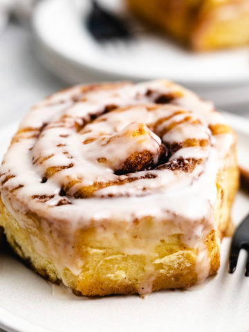 Easy Cinnamon Rolls – Burlap & Barrel