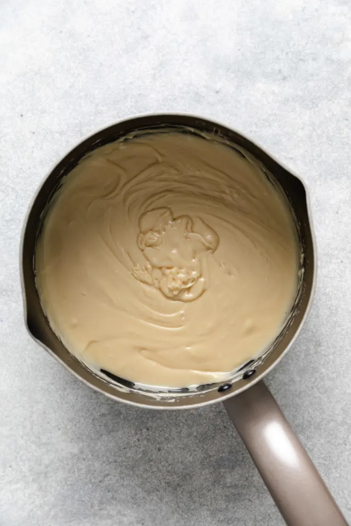 Bailey's frosting in a pan.